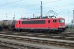 155 034 mit einem Kesselwagenzug am 18.05.2006 in Großkorbetha.