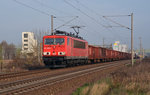 155 065 schleppte am Morgen des 05.04.16 einen gemischten Güterzug durch Greppin Richtung Bitterfeld.