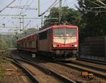 155 219-9 bespannte am 20.09.2014 einen Autotransportzug in Richtung Seelze. Aufgenommen in Hannover Linden-Fischerhof.