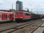 155 218 zieht einen gemischten Güterzug am 21.06.2011 durch Kaiserslautern