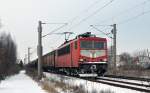 Am 13.12.12 zog 155 214 einen gemischten Güterzug durch Greppin in Richtung Bitterfeld.