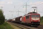155 219 am 24.8.12 mit 185 079 und gemischten Güterzug in Ratingen-Lintorf.