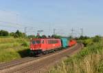 155 222 mit neuen Güterwagen am 07.08.2013 bei Plattling.