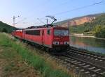 Ein kleiner Lokzug gezogen von 155 085-4 mit 185 158-3 und 151 035-3 am Haken in Fahrtrichtung Koblenz.