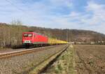 156 004-4 (EBS/FWK) zu sehen am 27.03.24 mit einem leeren Holzzug in Schöps.