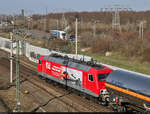Die mit Jobwerbung versehene 156 004-4 (Lok 804) übernahm am letzten Märztag den überpünktlichen  Sluiskil-Pendel .