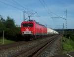 MEG 804 (156 004) und eine MEG 143 durchfahren am 23.Mai 2011 mit dem Zementzug den Bahnhof Gundelsdorf Richtung Saalfeld/S.