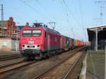 Am 28.03.2015 kam MEG 801(156 001) mit ihrem Containerzug aus Richtung Magdeburg nach Stendal und fuhr weiter nach Wittenberge.