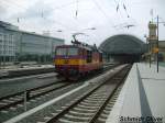 372 007-5 bei der Durchfahrt im Dresdner Hauptbahnhof am 02.06.07