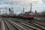 180 020-0 mit einem gemischten Gterzug am 15.01.2012 in Dresden Hbf