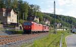 Am Abend des 01.07.13 rollt 180 018 zusammen mit 180 013 durch Knigstein Richtung Decin.