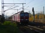 180 006-9 und 180 020-0 im DR Farbkleid fahren am 02.11.11 durch Pirna.