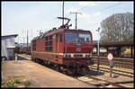 DB 180006, eine Mehrsystemlok aus tschechischer Produktion, rangiert hier am 3.5.1995 im Grenzbahnhof Bad Schandau.