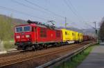 180 008 DB Schenker mit gemischten Güterzug am 29.03.2014 bei Obervogelgesang gen Pirna.
