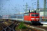 Die 181 210-6 als Euronight kommend aus Wien bei der Ankunft in Frankfurt Hauptbahnhof.