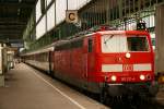 IC 281 mit 181 211 im Stuttgarter Hbf vor der Abfahrt nach Zrich HB.