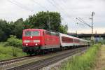 181 213-0  Saar  mit einem Pbz bestehend aus 2 Schlafwagen, 4 IC-Wagen und ein Dosto, welche sie in Basel und Freiburg  eingesammelt  hatte. 19.06.2015