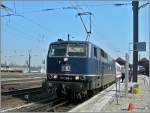 Ist sie nicht schön, die blaue DB 181 206-4 unter der 25000 Volt 50 Hertz SNCF Fahrleitung in Strasbourg? Die Lok hat hier den EC 65 übernommen aus Paris übernommen.