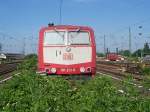 Ab Sonntag bittere Realitt. Die Baureihe 181 muss dem TGV sowie dem ICE 3 weichen. Dann sieht man dies vielleicht sogar fters: Eine BR 181 steht auf einem Abstellgleis und wird von Pflanzen zugewuchert. Bei dieser Aufnahme sind die Pflanzen selbstverstndlich am Prellbock und nicht an der Lok. Zur Info: BR 181 213  SAAR  kam mit EC 267 aus Paris EST in Karlsruhe an und fuhr dann auf das Abstellgleis.