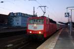 181 213 steht am 28.12.08 bereit um den IC nach Frankfurt zu fahren. Fotogarfiert am 28.12.08 im Hbf Halle(S).