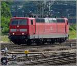 E-Lok 181 210-6 durchfhrt am 22.06.09 solo den Bahnhof von Saarbrcken. (Jeanny)