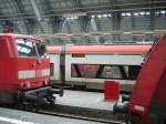 BR 181 und BR 101 und ein VIAS Odenwaldbahn Triebzug in Frankfurt am Main Hbf am 22.01.10