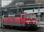 181 205-6 wartet am 19.03.10 im Hauptbahnhof von Koblenz auf die bernahme des IC nach Luxemburg. (Hans)