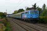 1042 520-8 ist mit dem Sonderzug DPF 349 Trier - Stuttgart am 06.10.2012 in B�hl Iggelheim