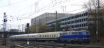 Northrail 1142 635-0 kommt durch Aachen-West mit einem Sonderzug und fhrt in Richtung Herzogenrath am Kalten 2.12.2012.