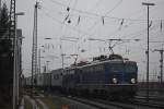 ESG 1142.562+1142 578 am 9.3.13 mit einem Containerzug in Oberhausen-West.