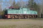 Tagebaulokomotive EL2 4-1000/100-B3 auf der Ausstellung im Industriemuseum FERROPOLIS Gräfenhainichen, fotografiert Anfang April 2026