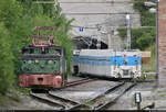 Feldbahn des Sodawerks Bernburg  Nachschuss auf den Vier-Wagen-Zug, der auf Höhe der Werkstatt in einen 70 Meter langen Tunnel eintaucht.