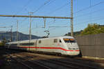 ICE 401 077-3 durchfährt den Bahnhof Gelterkinden.