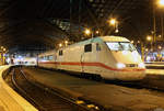 401 571 als ICE924 nach Hamburg Altona in Köln Hbf am 27.12.2019