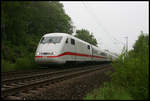 ICE 401011 erreicht hier auf dem Weg nach Osnabrück am 6.5.2007 um 8.21 Uhr den Ortsrand von Hasbergen.