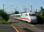 Ein ICE-1 Zug durchfhrt den Bahnhof Stuttgart-Untertrkheim am 26.Juli 2007.