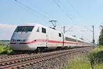 Als ICE 274 (Basel Bad Bf - Berlin Hbf) fuhr am Nachmittag des 19.05.2020 der 401 583-0  Timmendorfer Strand  nördlich von Hügelheim über die Rheintalbahn durchs Markgräflerland in