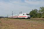 Als ICE 372 (Basel SBB - Berlin Ostbahnhof) fuhr am Morgen des 03.06.2020 der 401 512-9  Memmingen  nördlich von Waghäusel über die Rheintalbahn in Richtung Neulußheim.