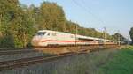 Ein ICE München Hbf - Hamburg-Altona kurz vor Brunau-Packebusch.