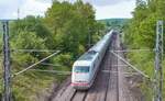 Ein ICE nach Nürnberg erreichte am 26.5.04 Fünfstetten.