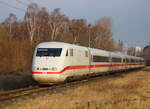 401 567-3 als ICE 831 von Warnemünde nach Berlin-Südkreuz bei der Durchfahrt in Rostock-Lichtenhagen.20.01.2024 