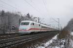 401 563 als ICE 108 (Innsbruck - Berlin) am 13.12.2008 in Haar (bei Mnchen).