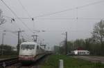 Nachschuss auf 401 073-2 beim passieren der Gleisbaustelle nrdlich von Kenzingen.