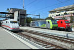 Von DB-Fahrzeugen  eingekesselt :
401 085-6 (Tz 185  Freilassing ) als ICE 376 (Linie 20) von Interlaken Ost (CH) nach Frankfurt(Main)Hbf (D) trifft auf die abgestellten Loks Re 485 014-5 der BLS Cargo AG (BLSC) und 185 129-4 DB im Bahnhof Spiez (CH).
[24.7.2019 | 15:23 Uhr]