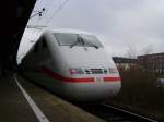 401 070-8 als InterCityExpress 585 am 02.02.2007 in Gttingen.