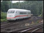 ICE 2 Kommend Vom Bahnhof Hamburg-Altona Fhrt In Den Bahnhof Hamburg-Hbf Ein Ziel Ist Mnchen-Hbf ber Hannover-Hbf,Wrzburg-Hbf 23.06.07