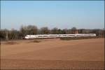 402 032  Frankfurt(Oder) fhrt bei Holzwickede als ICE 652 von Berlin Ostbahnhof nach Bonn Hauptbahnhof.