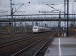 ICE  Hamm und Nauen fahren von Kln/Bonn Flughafen und Kln Hbf nach Berlin Ostbahnhof fahren aus dem Wolfsburger Hauptbahnhof raus (21.3.2008)