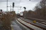 Der ICE Mnchengladbach-Berlin Ostbahnhof kurz nach seiner Abfahrt in Korschenbroich.