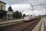 402 044-2, fhrt am 27.08.10 in Lehrte am 27.08.10